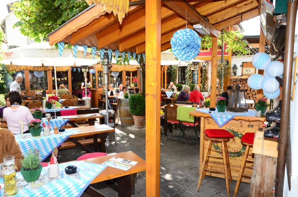 Kofflers-Heuriger Hotel Ettlingen Kültér fotó